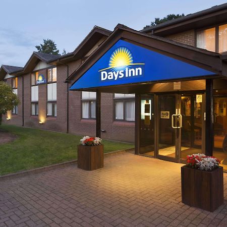 Days Inn Taunton Kültér fotó